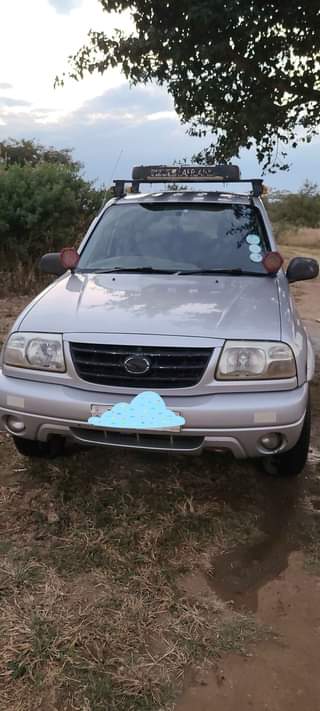 suzuki escudo