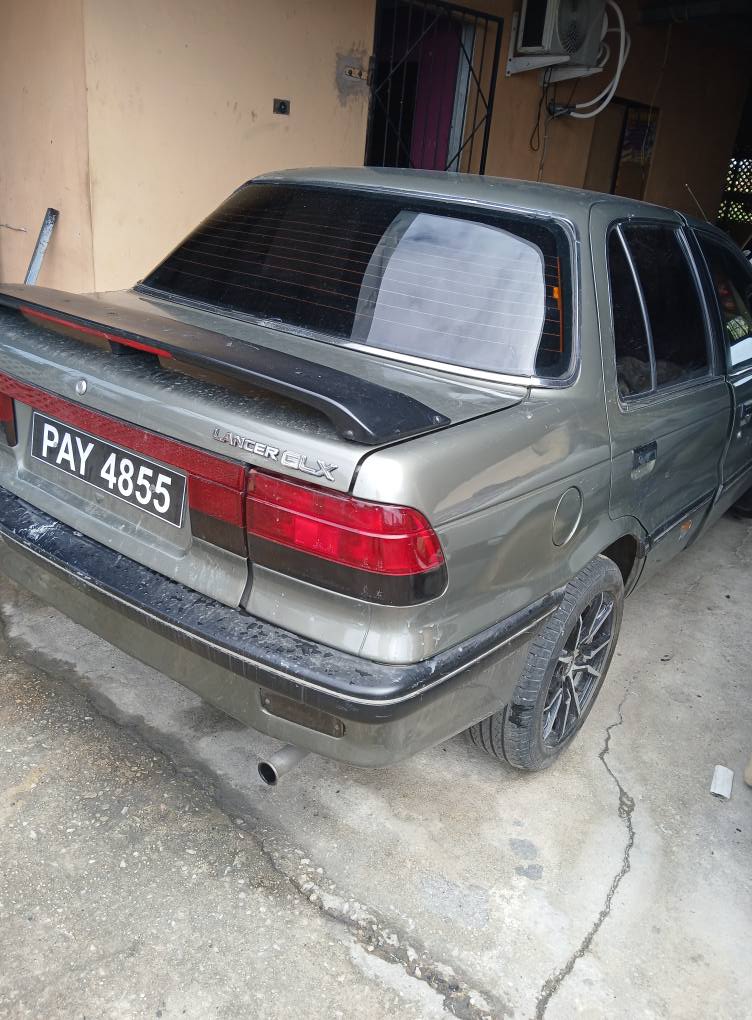mitsubishi lancer