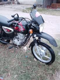 A picture of Boxer nauza tsh 850 000 Piga 0622948754