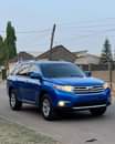 A picture of FOR SALE EXTREMELY CLEAN NIGERIA USED TOYOTA HIGHLANDER 2008 MODEL