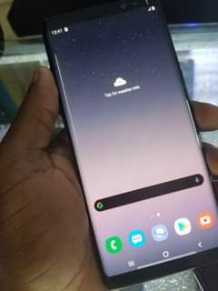 A picture of Samsung note 8