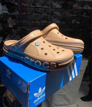 crocs
