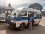 A picture of Toyota hiace inauzwa m6
