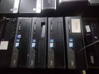 A picture of Fujistu ducore ddr3 2gb ram 250 gb HDD