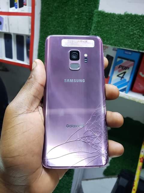 A picture of Samsung s9