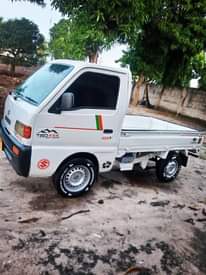A picture of Suzuki carry inauzwa 