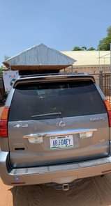A picture of Lexus GX470 2004 model