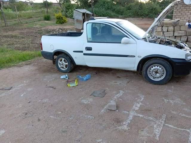 bakkies A.