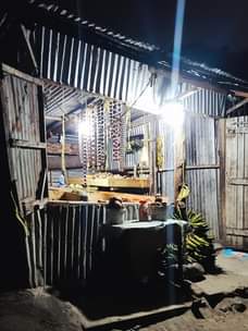A picture of Banda linauzwa lipo nyuma ya Ubungo plaza shilingi laki300000 maongezi