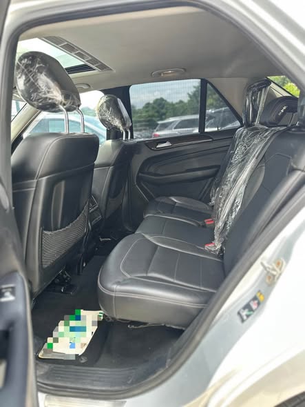 A picture of First Body 2014 Mercedes Benz ML350 4matic with untempered engine