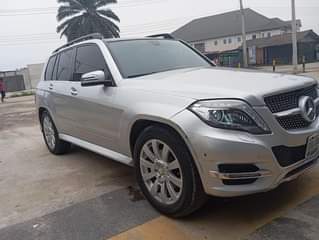 A picture of MERCEDES BENZ GLK350 2010 model