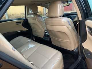 A picture of Toyota Avalon xle 2013