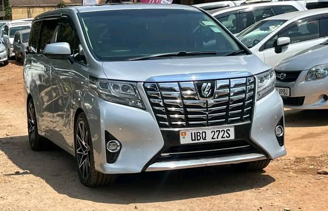 A picture of TOYOTA ALPHARD EXECUTIVE