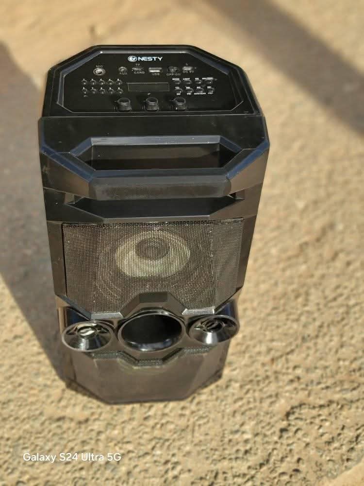 speakers