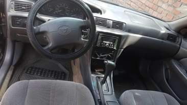 A picture of 2001 Toyota Camry
