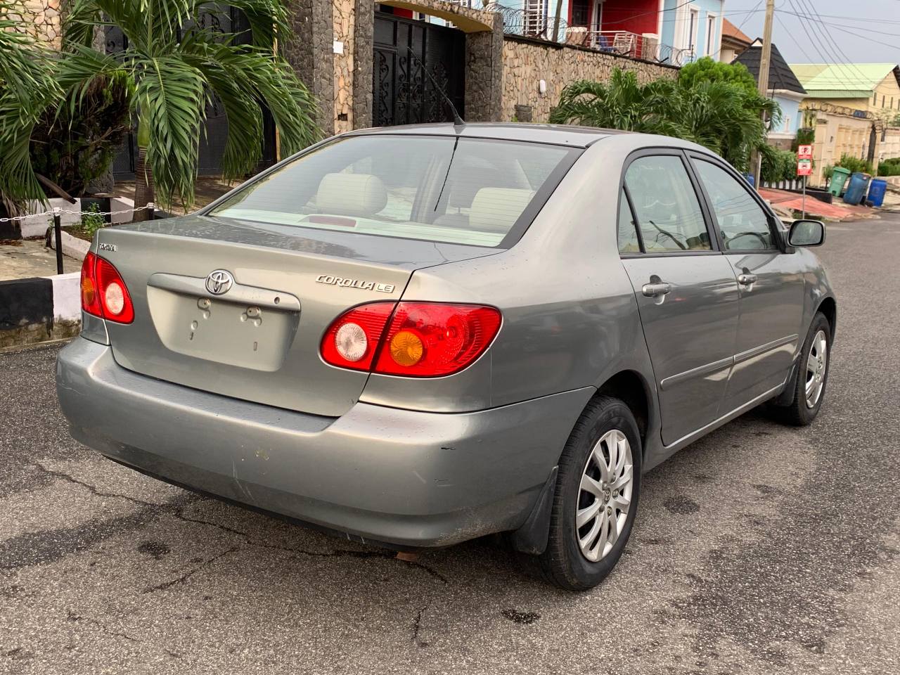 A picture of 2004 Toyota Corolla LE leather seats Open Roof Super clean
