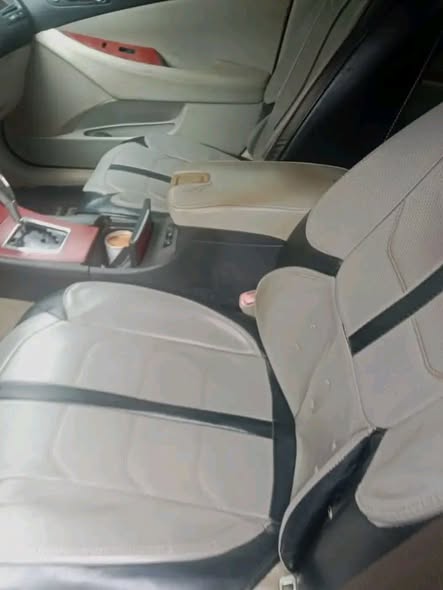 A picture of LEXUS ES 350