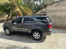 A picture of TOYOTA FORTUNER 0714058883