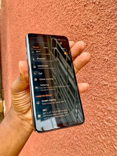 A picture of LG v30