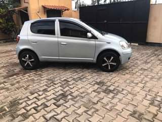 A picture of Vitz OLD