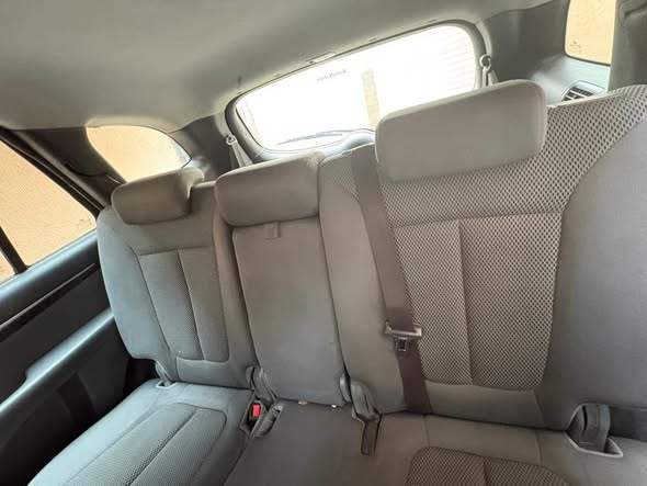A picture of PURE TOKUNBO STANDARD HYUNDAI SANTA FE 2010