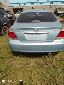 A picture of Toyota Camry 06