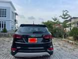 A picture of 2016 Hyundai Santafe Se