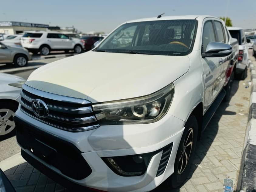 used toyota hilux