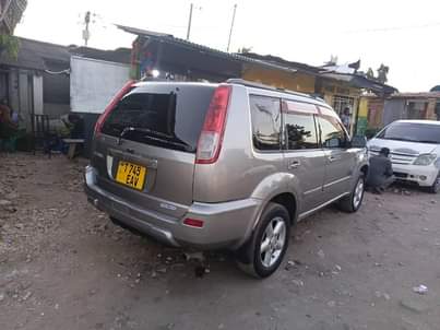 A picture of X TRAIL FULL AC FULL DOCUMENT GARI MPYA PRICE M