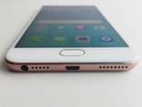 A picture of OPPO F1s neat and clean
