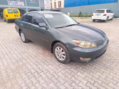 A picture of Neatly used 2004 Toyota Camry xle registered