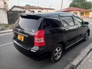 A picture of Toyota wish
