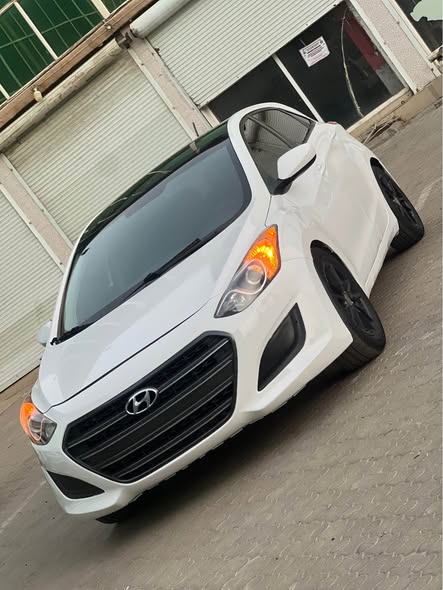 A picture of HYUNDAI GT