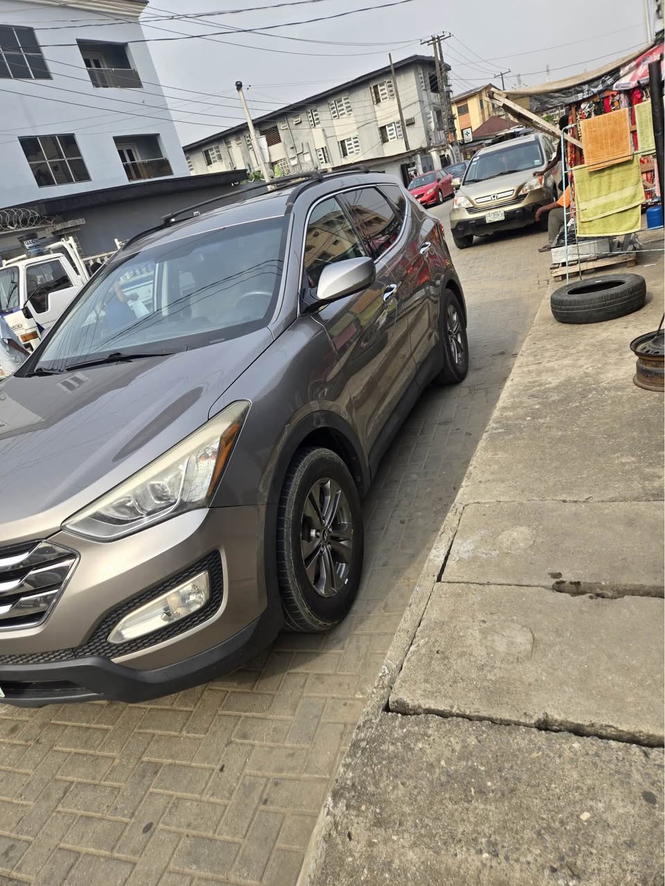 A picture of Toks 2014 Hyundai Santa Fe base model