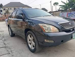 A picture of 2006 MODEL LEXUS RX330 Engine very silent Gear super sharp