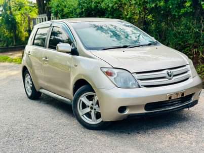 A picture of Toyota Ist 6mln