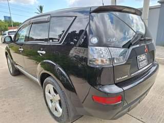 A picture of OUTLANDER 0714058883