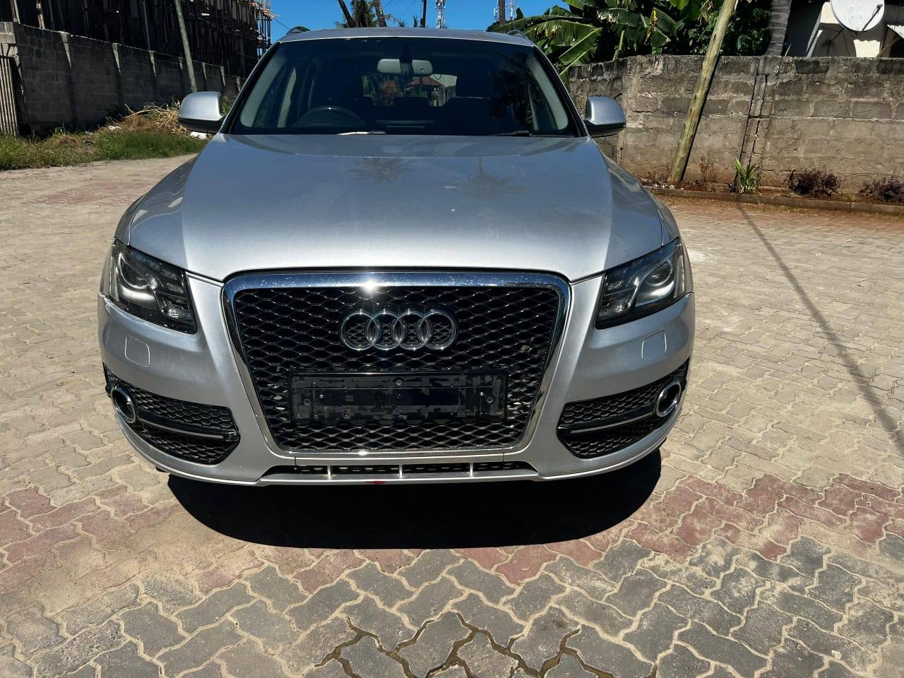 A picture of Audi Q5 quattro S line 0767058883
