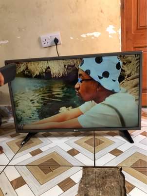 A picture of LG TELEVISION