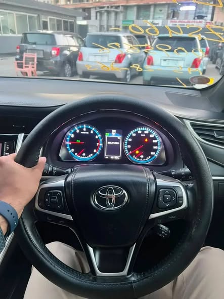 A picture of Toyota harrier premium package 2016 low mileage for sale