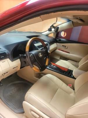 A picture of LEXUS RX350