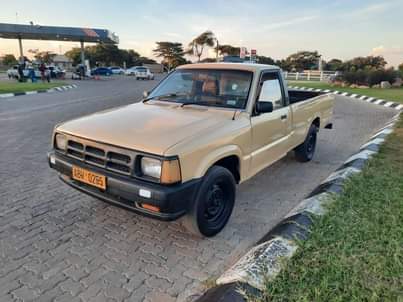 mazda b1600