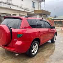 A picture of Toyota RAV4 2007 08 register 4plugs