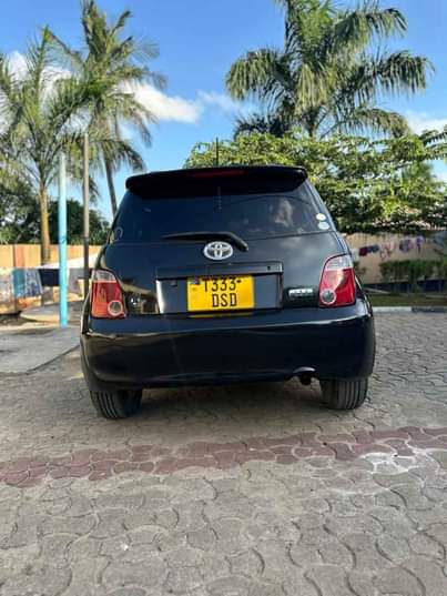 A picture of TOYOTA IST