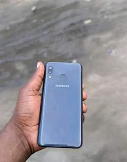 samsung a20