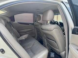 A picture of Lexus Es 330