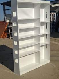 A picture of Show rack