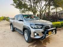 used toyota hilux