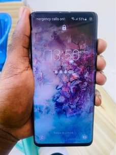 A picture of Samsung S10 128gb fresh piece 0743760831