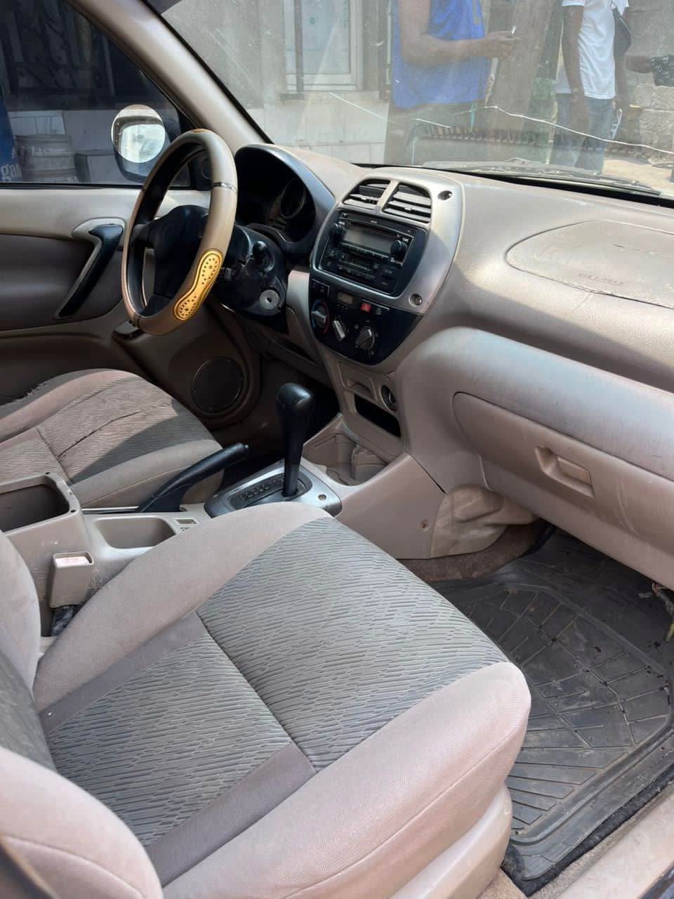 A picture of Good Deal. 2005 Toyota RAV4. Painted once on 1st body.